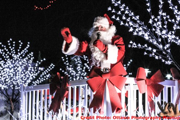 Défilé du père Noël et marché de Noël dans le Vieux-Aylmer