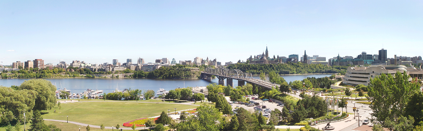 Le Best Western PLUS Gatineau-Ottawa se trouve à 10min du parlement d'Ottawa. 